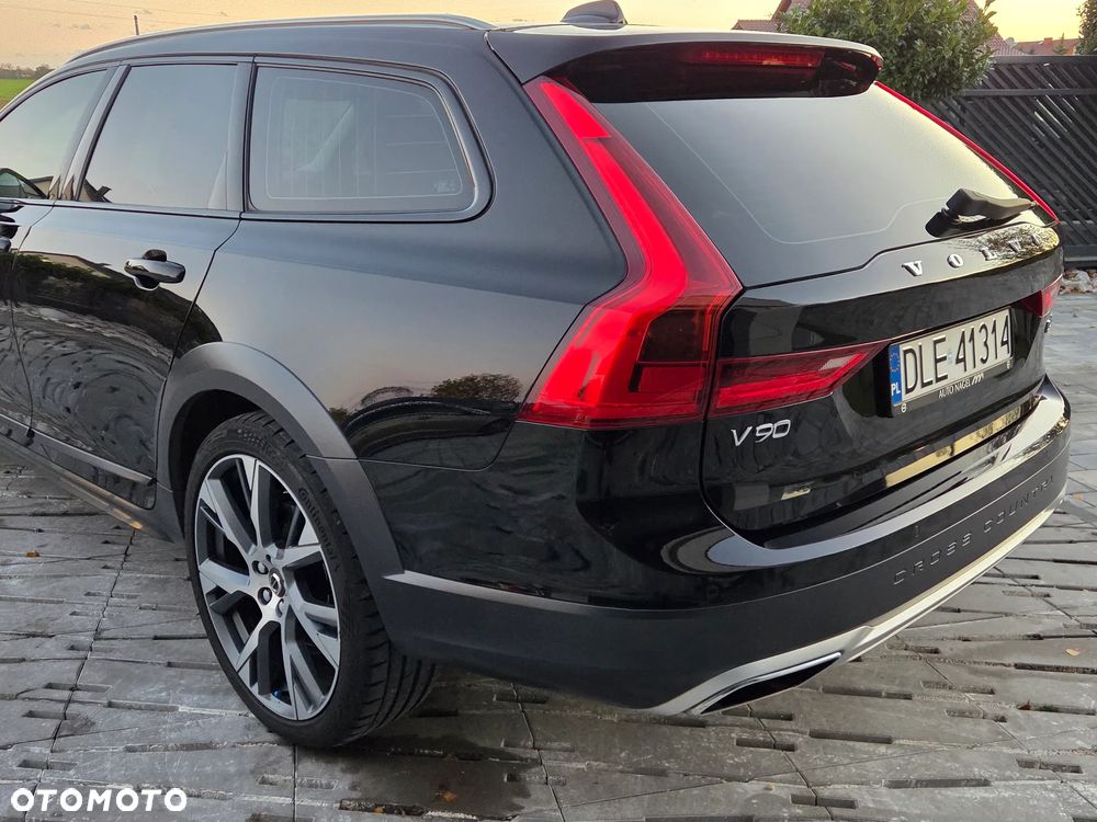 Volvo V90 Cross Country D5 AWD - 18