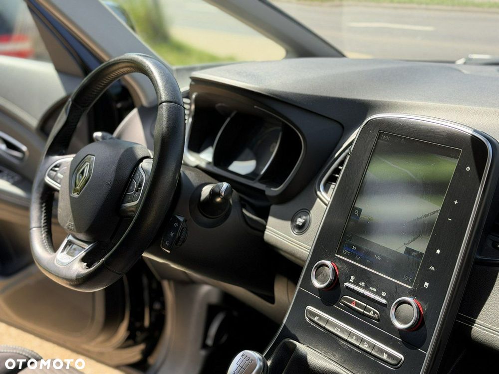 Renault Scenic - 21
