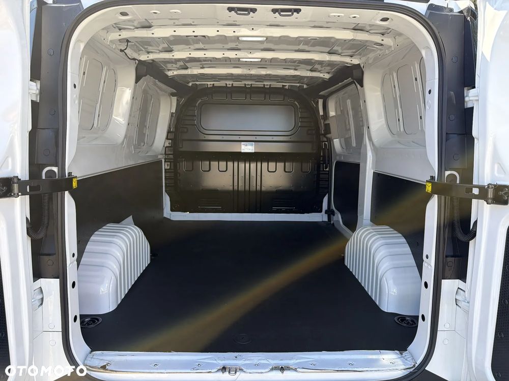 Maxus Deliver 7 - 18