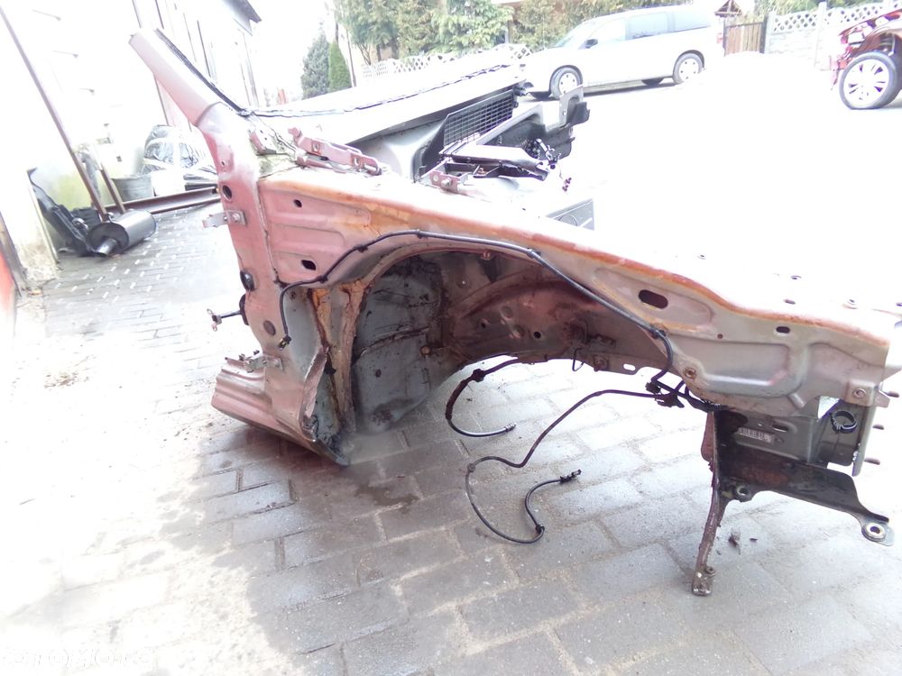 Ćwiartka prawy przód Alfa Romeo 159 2.4 JTDM  951 - 2
