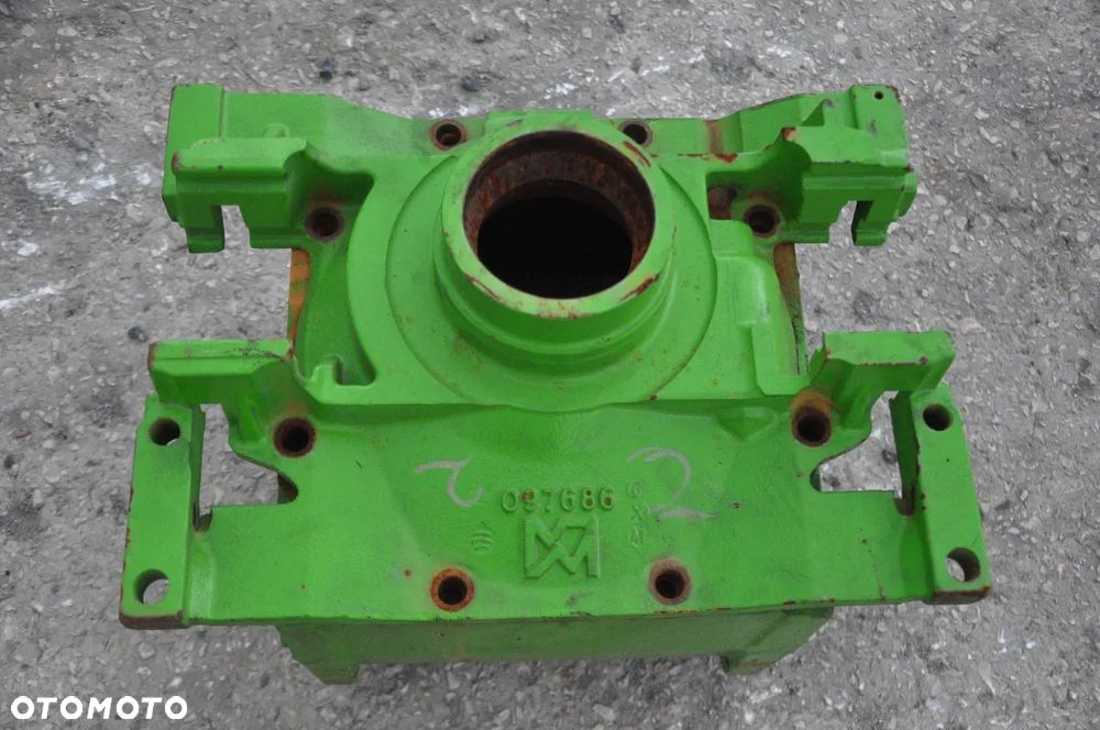 OBUDOWA DYFERENCJAŁU MOSTU MERLO NR 097686 - 1