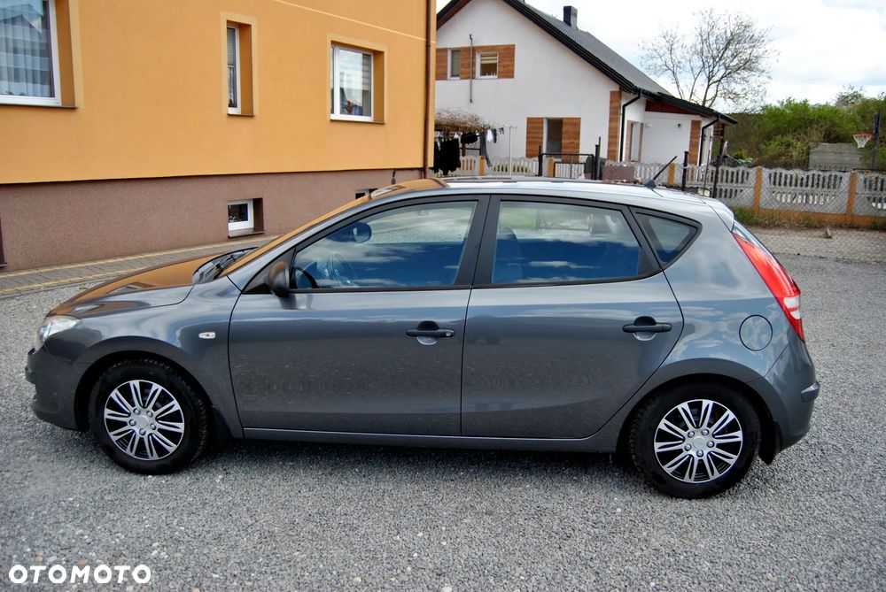 Hyundai i30 1.4 Classic + EU5 - 11