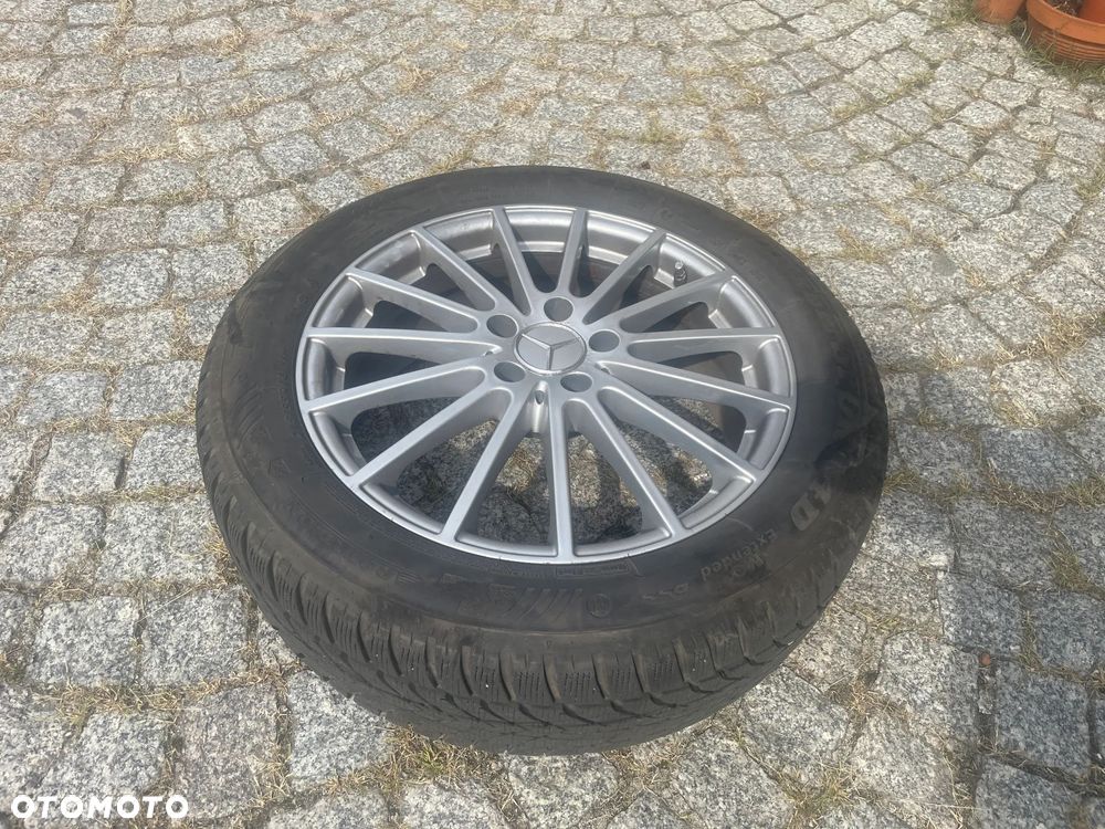 Mercedes-Benz GLA 200 7G-DCT - 15