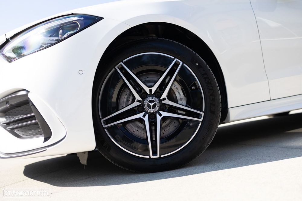 Mercedes-Benz C 300 e AMG Line - 36