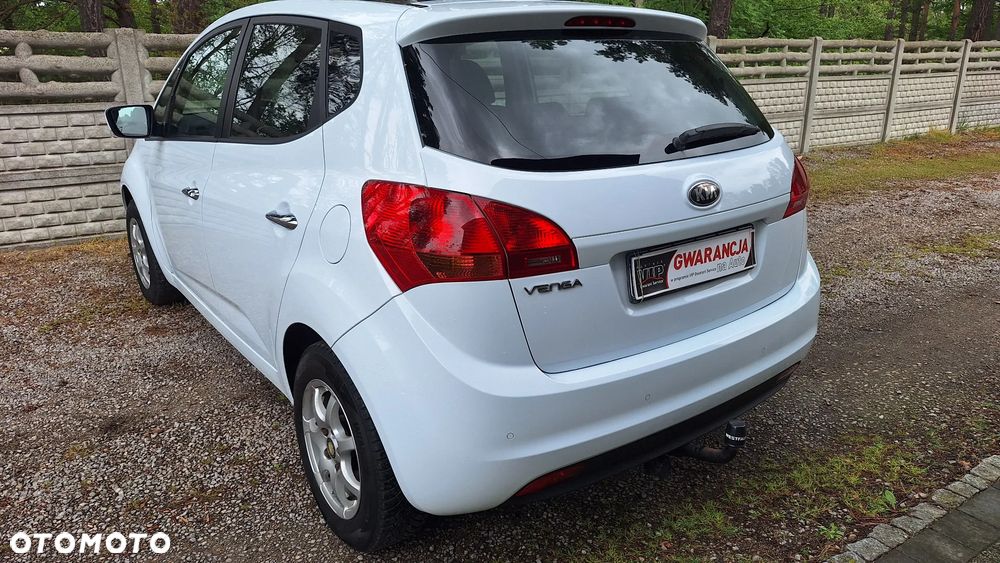 Kia Venga 1.6 CVVT Titanium Collection - 3