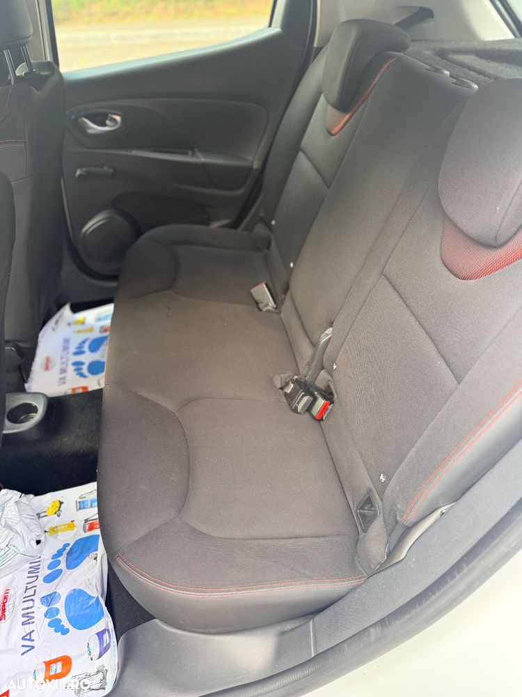 Renault Clio - 8