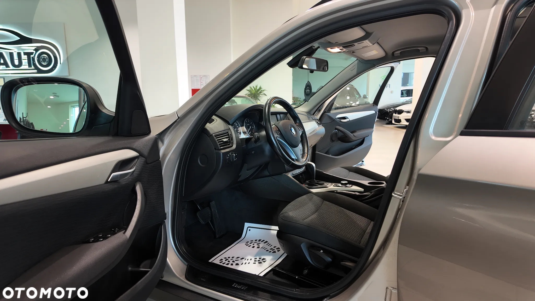 BMW X1 sDrive18i - 23