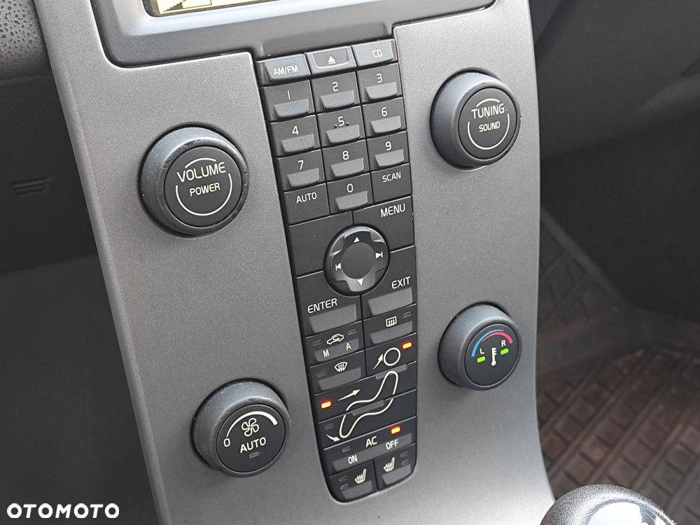 Volvo S40 2.4 Momentum - 12