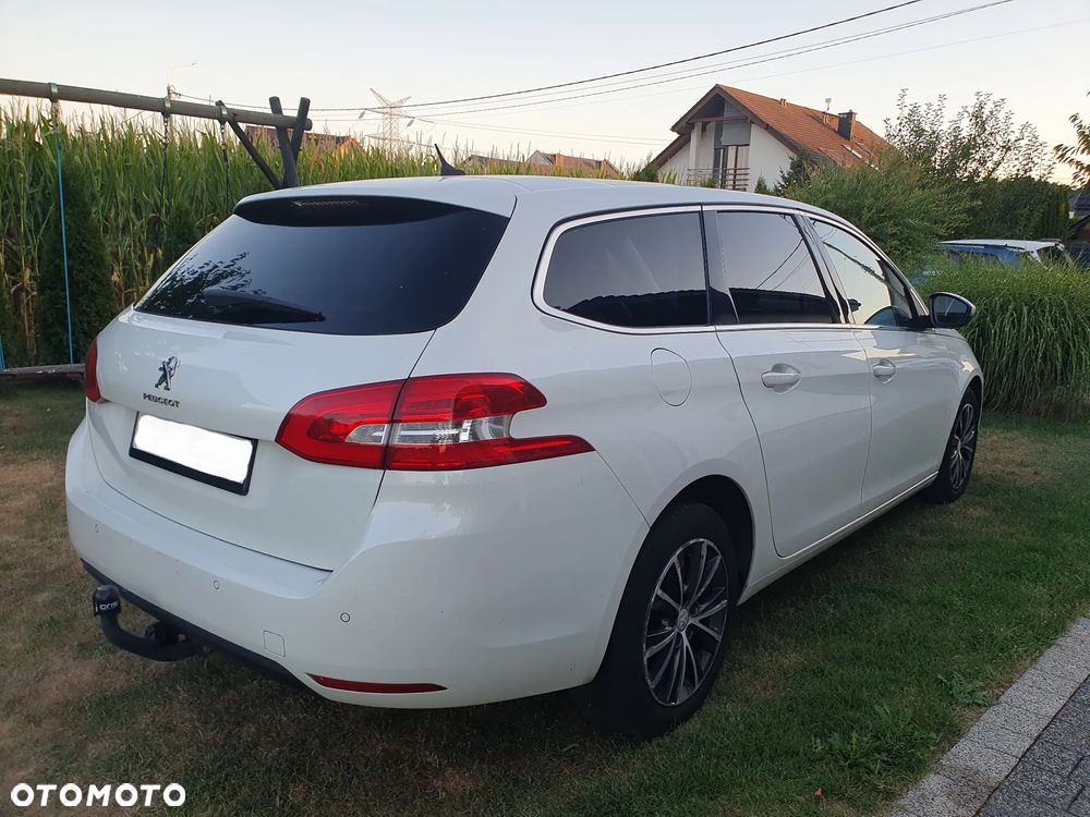 Peugeot 308 1.6 BlueHDi Allure S&S - 21
