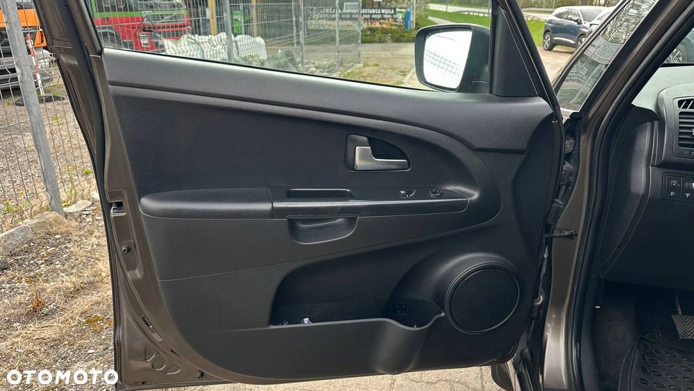 Kia Venga 1.4 CVVT Attract - 22