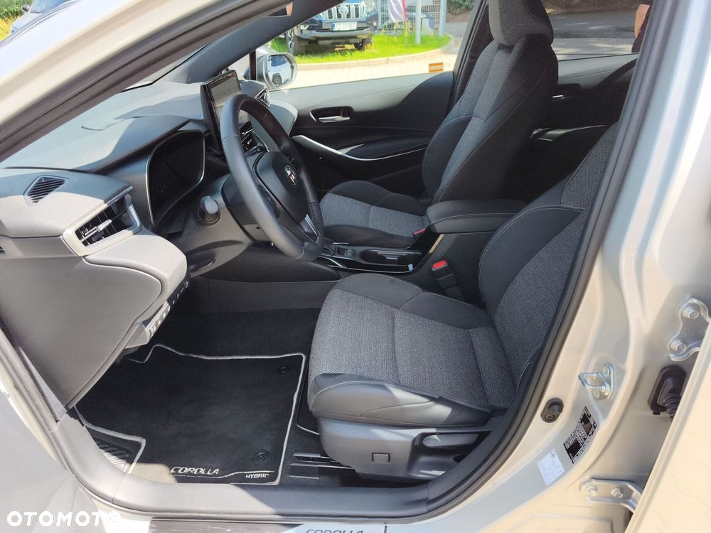 Toyota Corolla 1.8 Hybrid Style - 16