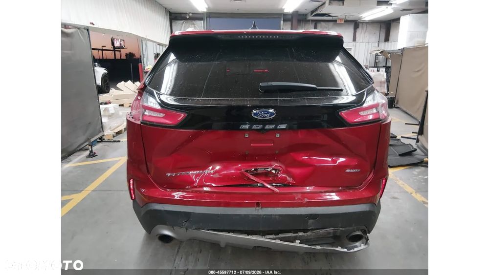 Ford Edge - 8