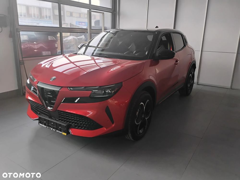 Alfa Romeo Junior 1.2 mHEV Ibrida Q4 eDCT - 17