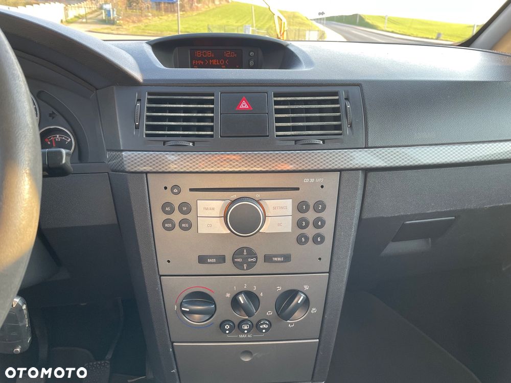 Opel Meriva 1.7 CDTI DPF - 13