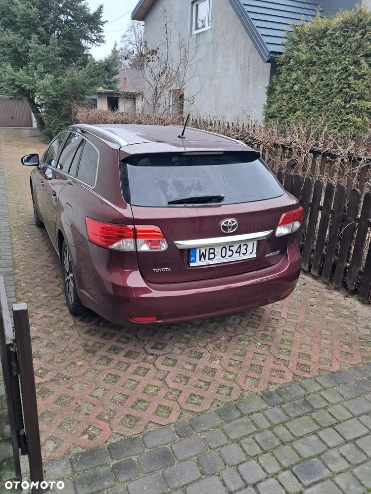 Toyota Avensis 2.0 D-4D Premium - 7