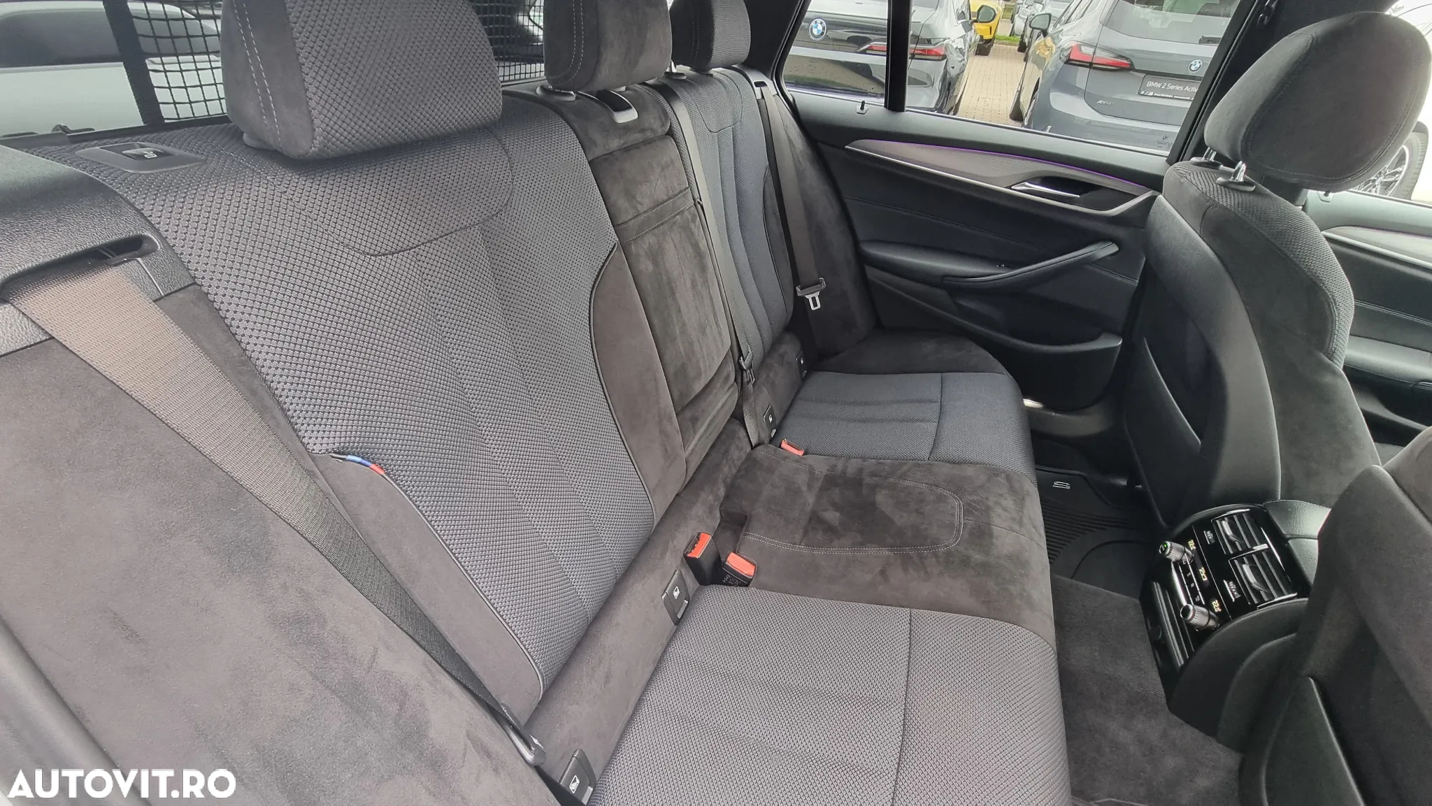 BMW Seria 5 520d Touring Aut. M Sport Edition - 9