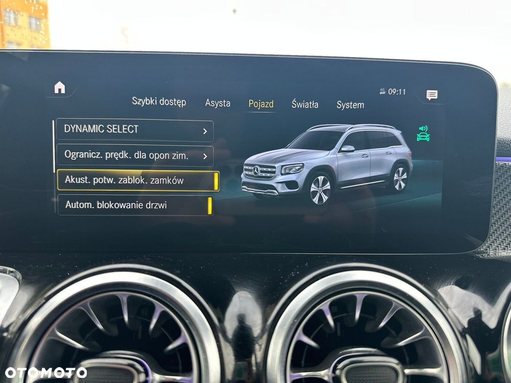 Mercedes-Benz GLB - 21