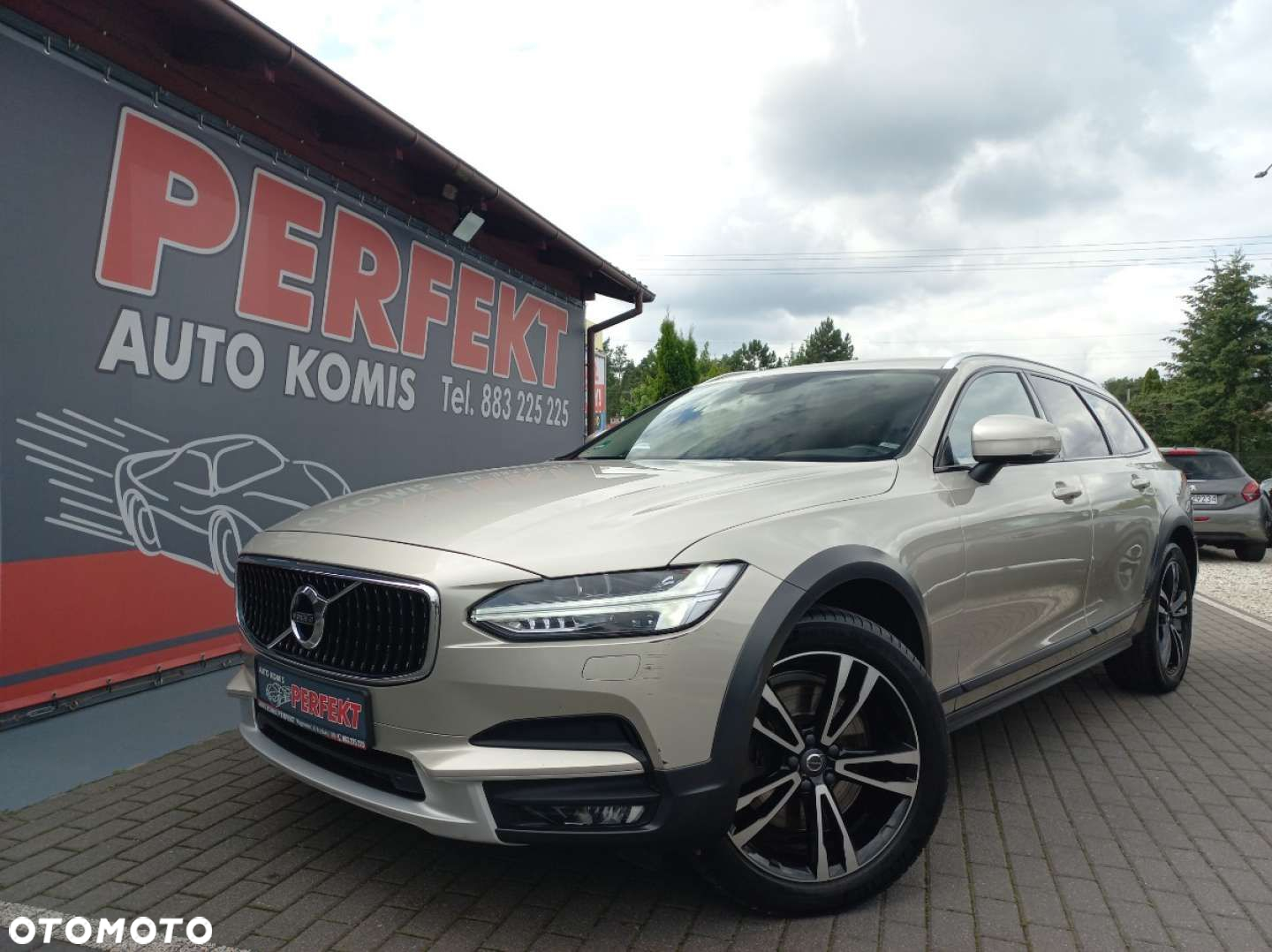 Volvo V90 Cross Country - 2