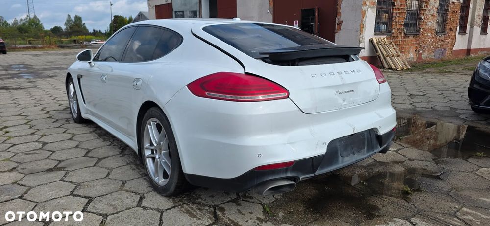 Porsche Panamera PDK - 4