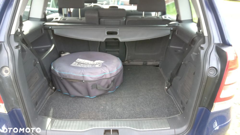 Opel Zafira 1.6 - 7