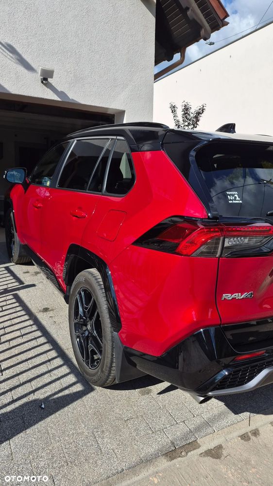 Toyota RAV4 - 8