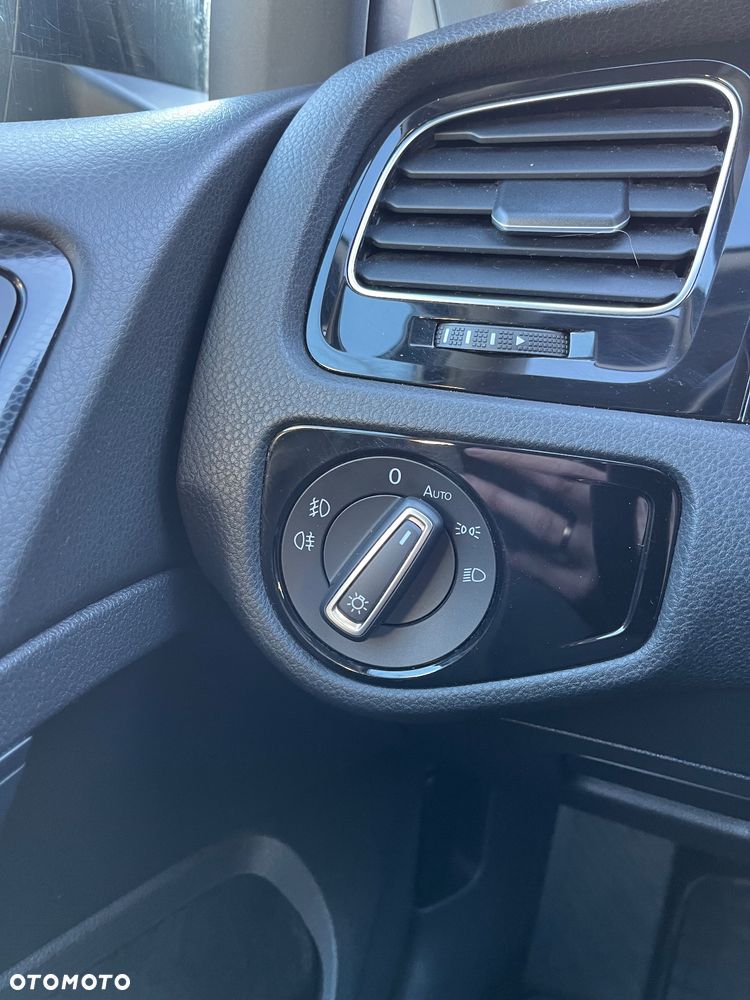 Volkswagen Golf 1.4 TSI BMT Highline - 27