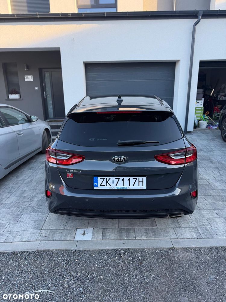 Kia Ceed - 5