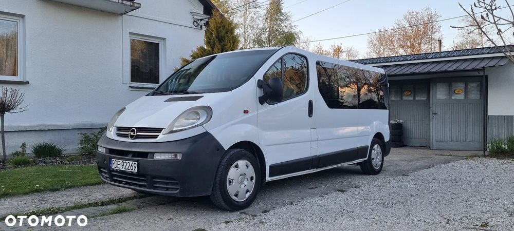 Opel Vivaro - 1