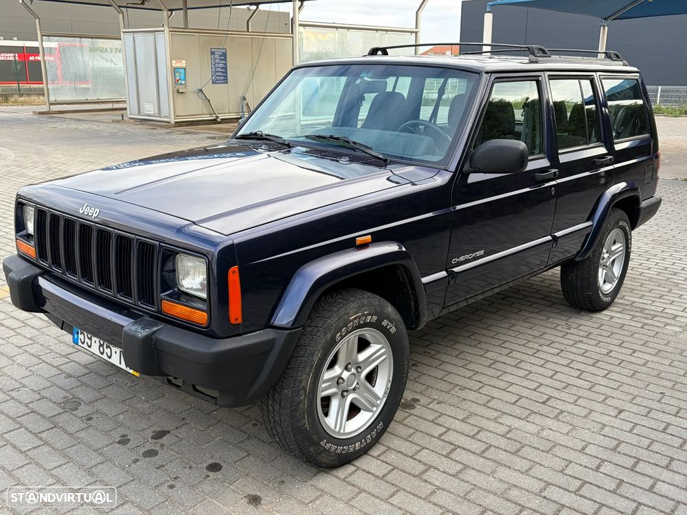 Jeep Cherokee 2.5 TD Sport Oficial - 6