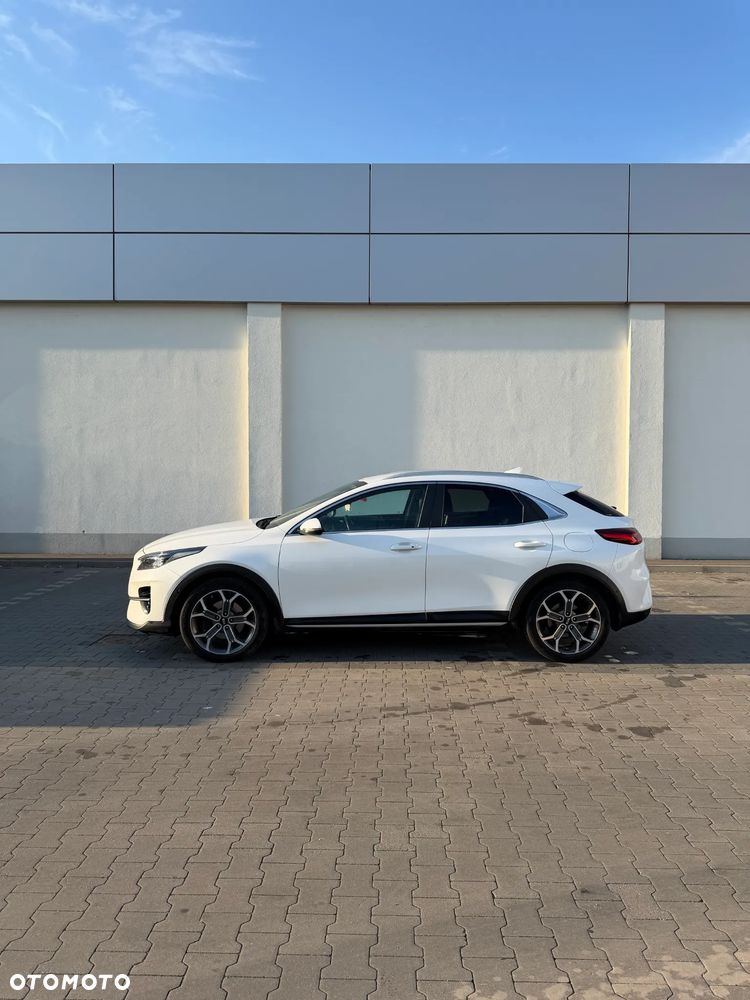 Kia XCeed 1.4 T-GDI L Business Line DCT - 4