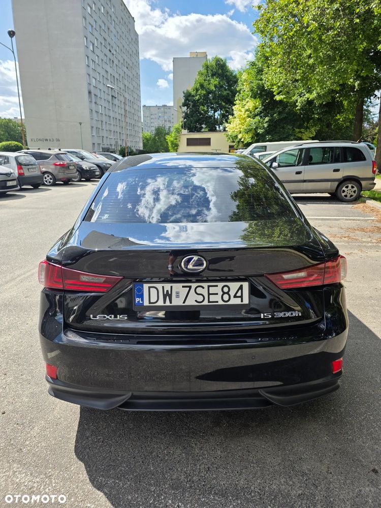 Lexus IS 300h F Sport - 5