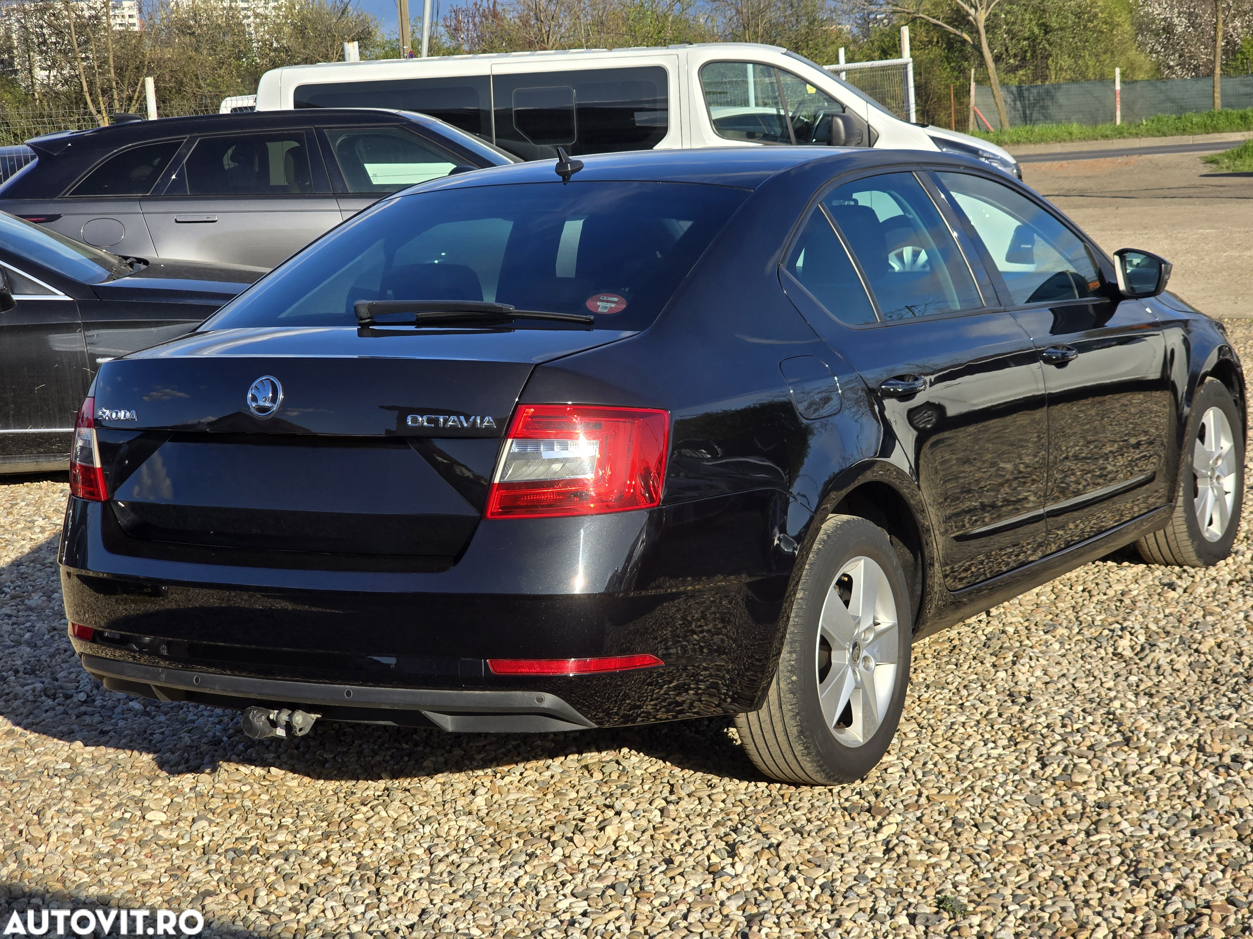 Skoda Octavia 2.0 TDI (Green tec) DSG Ambition - 3