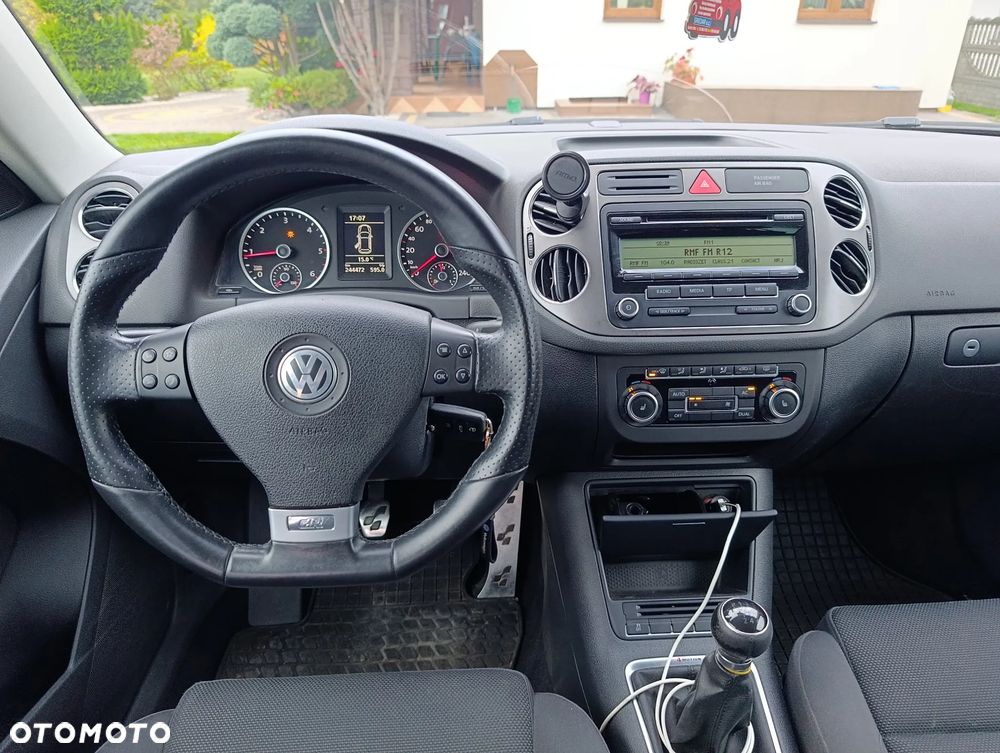 Volkswagen Tiguan - 8