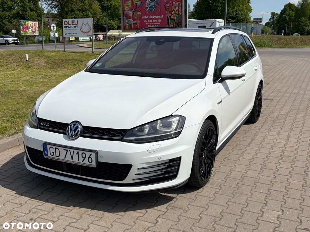 Volkswagen Golf 2.0 TDI BMT GTD DSG - 2
