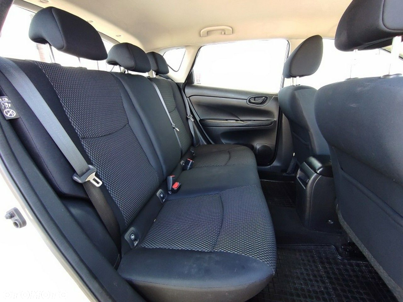 Nissan Pulsar - 15