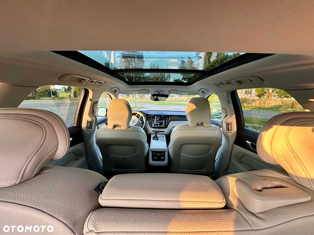 Volvo XC 60 - 6