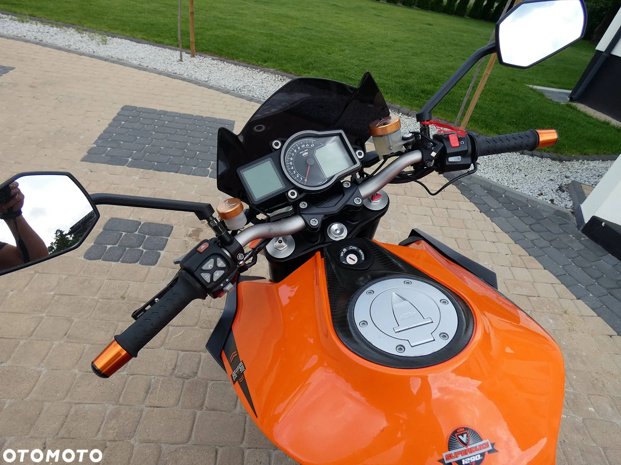 KTM Super Duke - 13