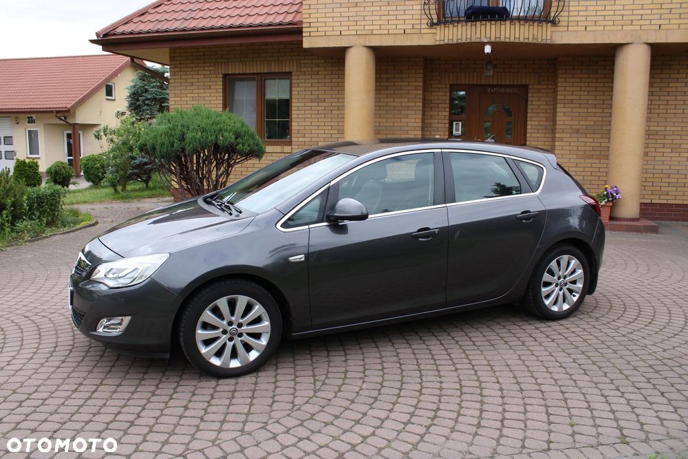 Opel Astra 1.6 Cosmo - 4