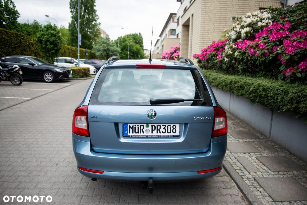 Skoda Octavia 1.6 Active - 10