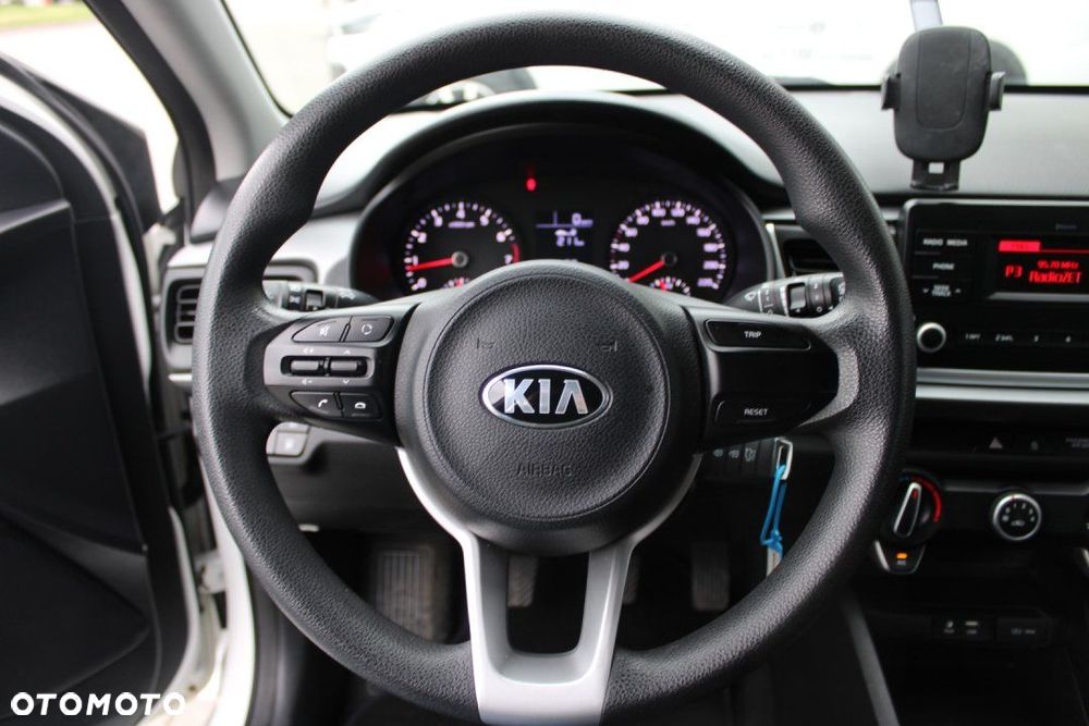 Kia Rio - 20