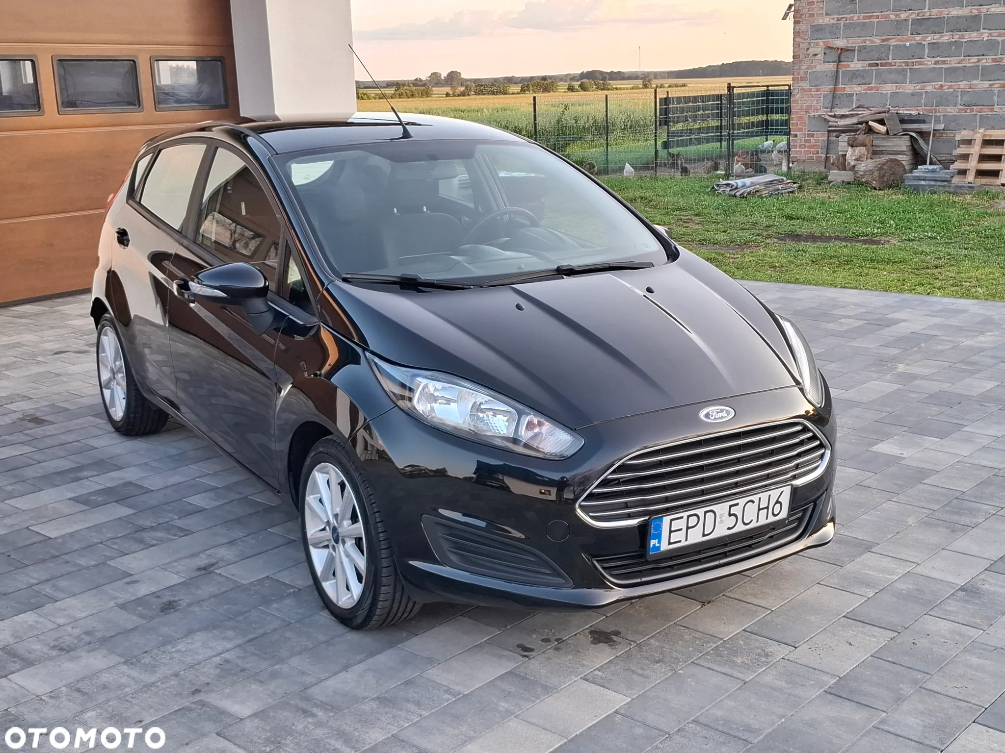 Ford Fiesta 1.0 EcoBoost S&S TITANIUM - 17