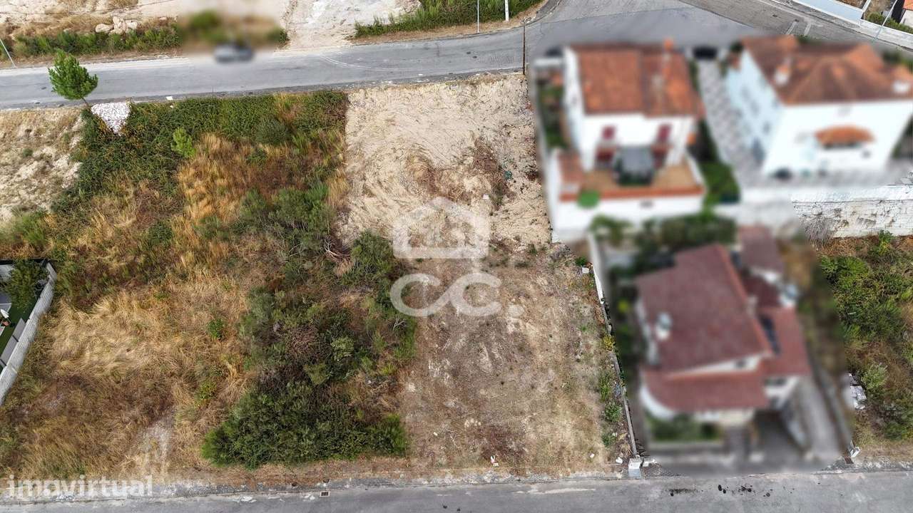 Lote com potencial de uma habitação com 367,50 metros perto de Chaves - Grande imagem: 4/14