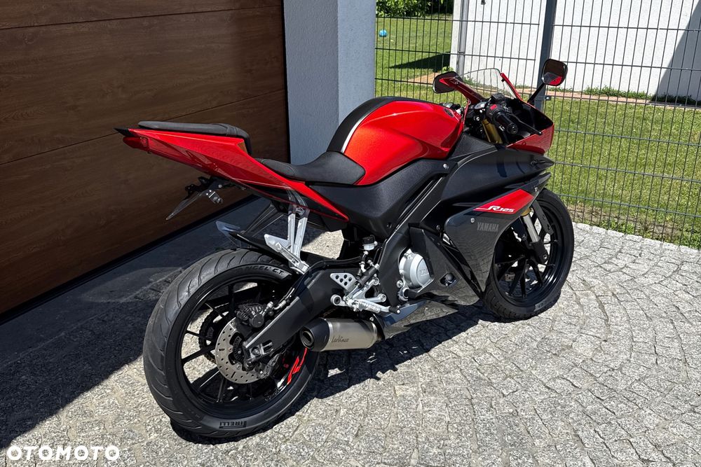 Yamaha YZF - 4