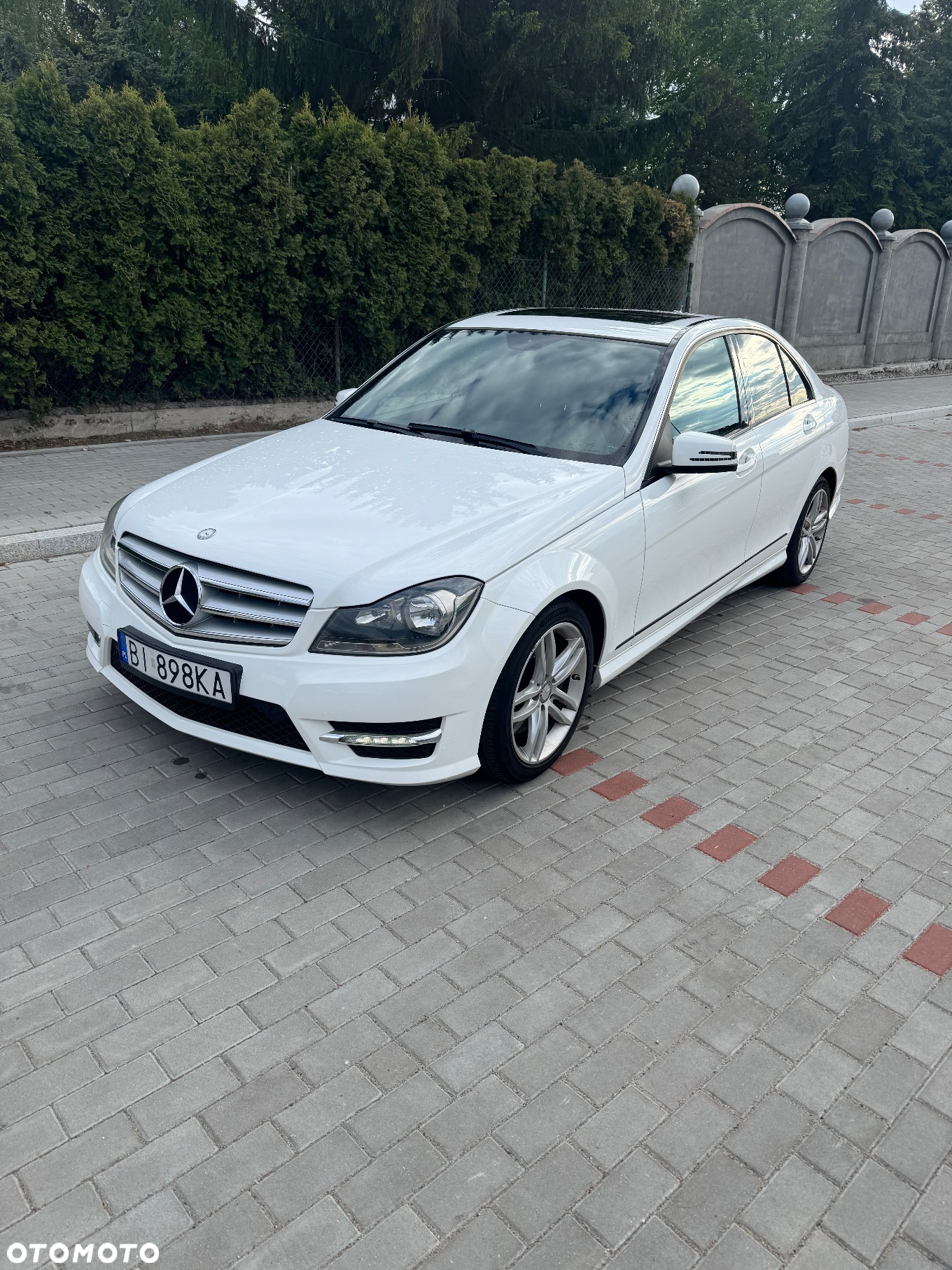 Mercedes-Benz Klasa C 350 T (BlueEFFICIENCY) 7G-TRONIC Avantgarde - 4