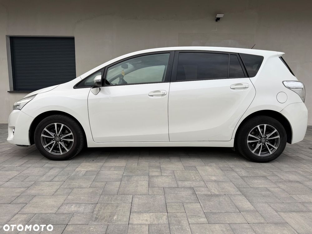 Toyota Verso 2.0 D-4D 5-Sitzer Life - 10