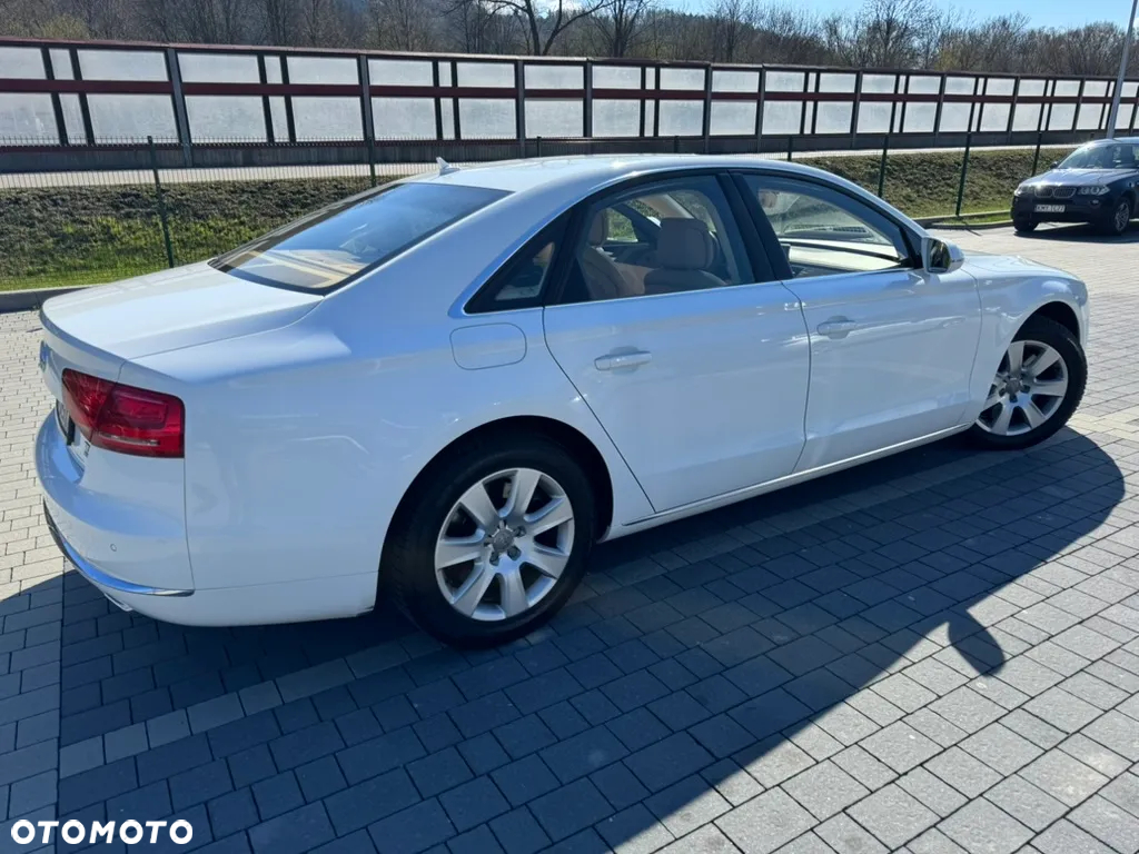 Audi A8 4.2 TDI Quattro - 10