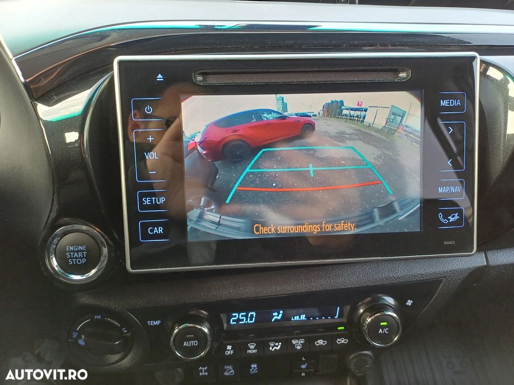 Toyota Hilux 4x4 Double Cab A/T Invincible - 15