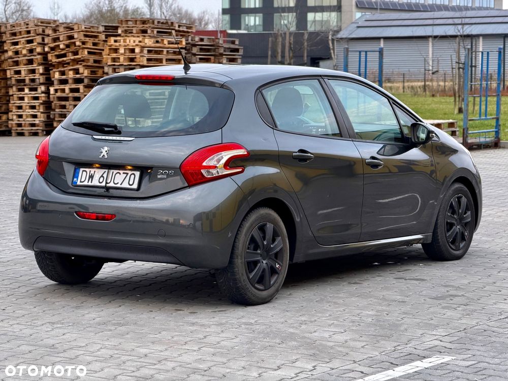 Peugeot 208 1.6 e-HDi Allure STT - 3