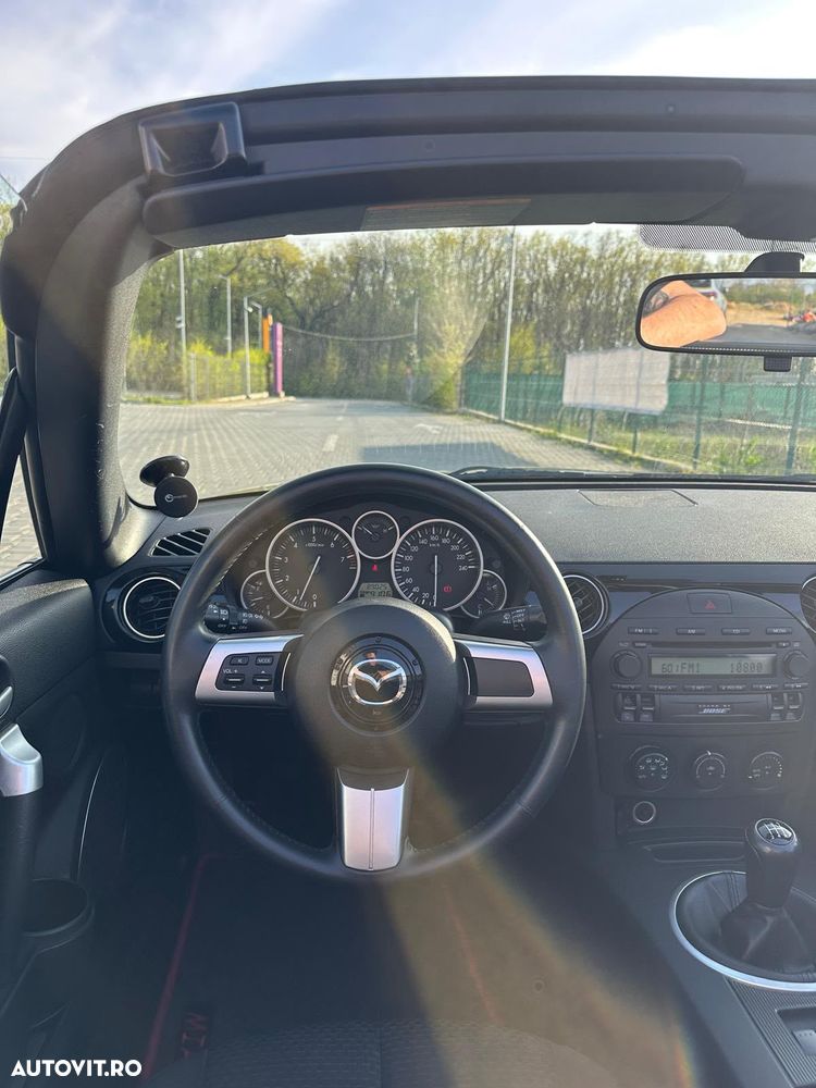 Mazda MX-5 2.0i RC REVOLUTION - 8