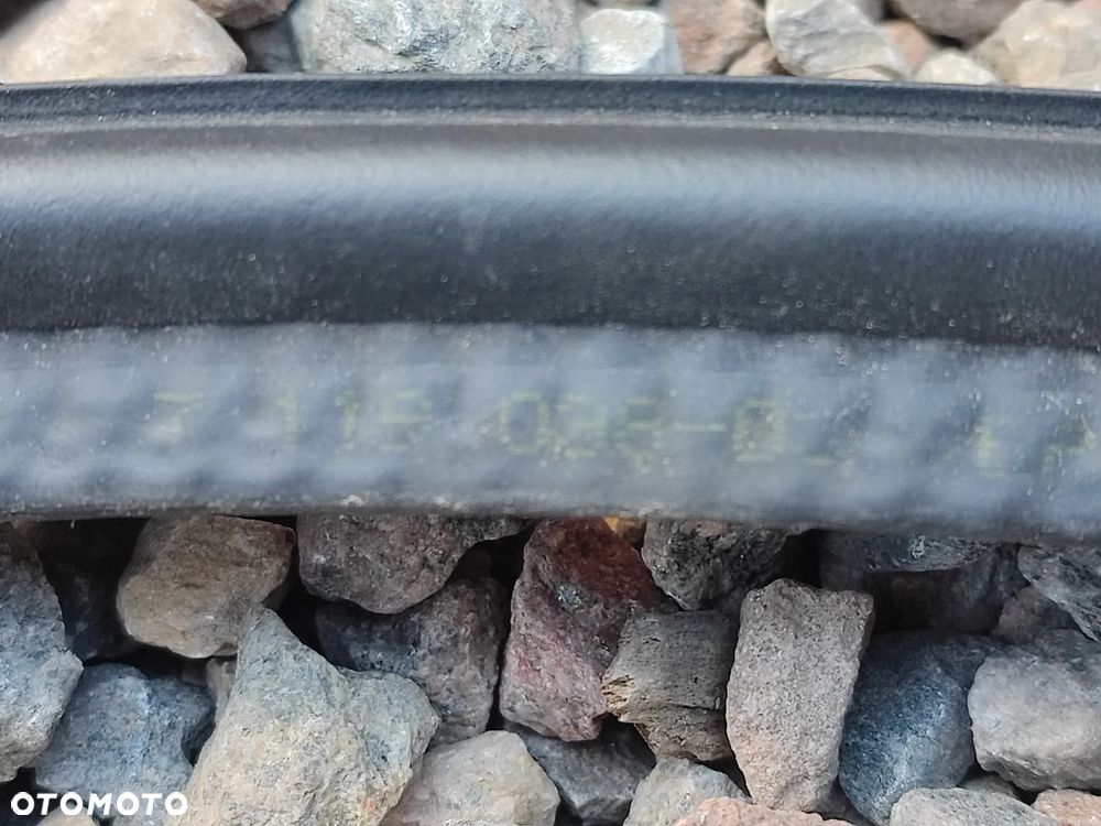 BMW E91 / E91 LCI ORYGINALNE USZCZELKI DRZWI TYŁ LEWA / PRAWA O NR. 51 72 7 247 262 / 51 72 7 164 813 OEM W BARDZO DOBRYM STANIE - 30